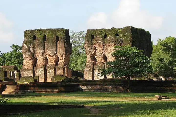 Polonnaruwa Ancient City