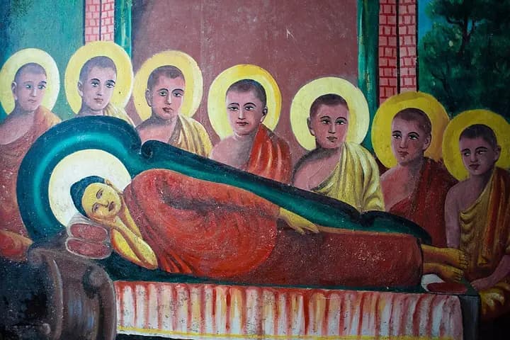 Weherahena Temple (Buddha and painted tunnel)