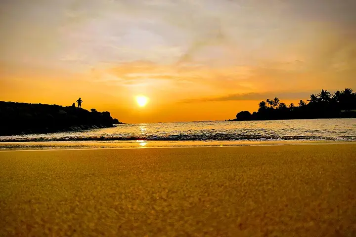 Surf Check Run to Midigama’s Reef Breaks