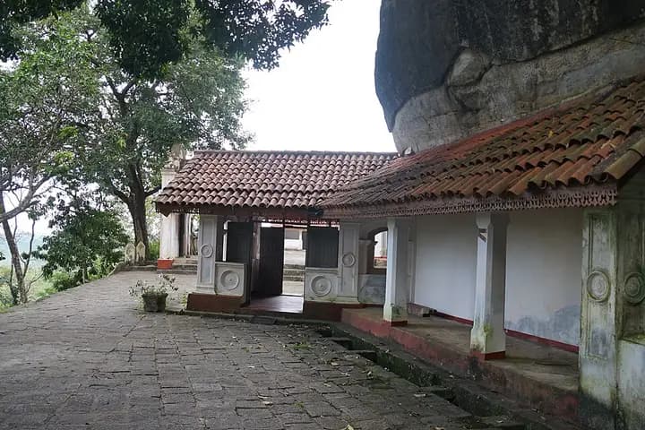 穆勒基里格勒岩石寺(Mulkirigala)
